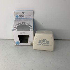Martha Stewart Modern Lace Circle‎ Edge Paper Punch